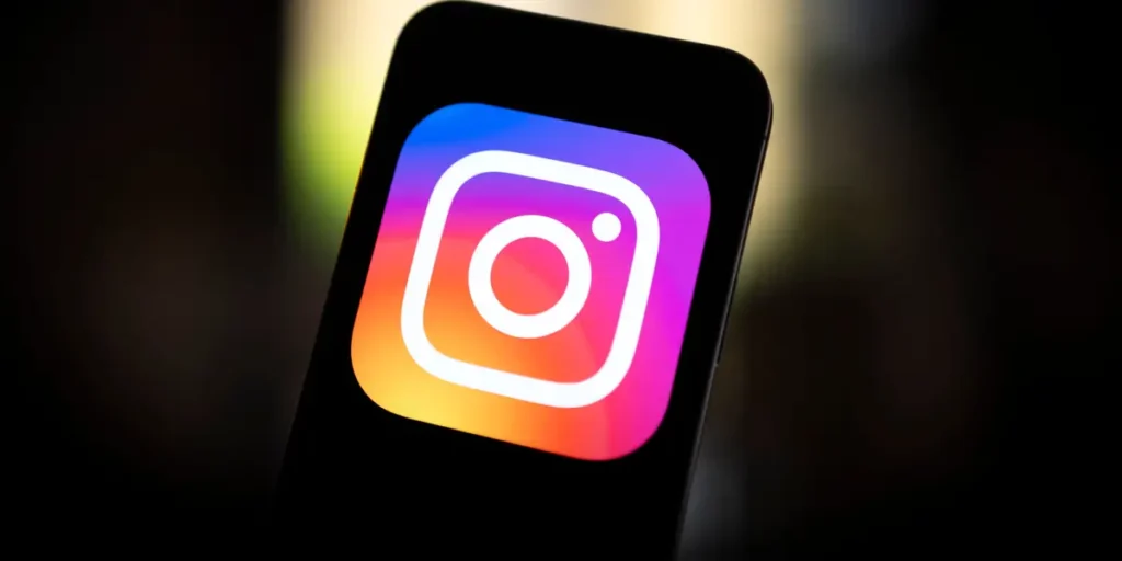 Good news for iOS users who want to watch Reels without having Instagram! A recent leak suggests that this will soon be possible.